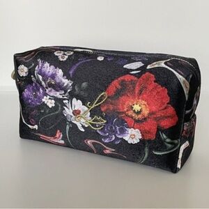 Brand New Rare Lisa Eldridge Floral Makeuo bag